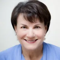 Linda Kramer Jenning Headshot